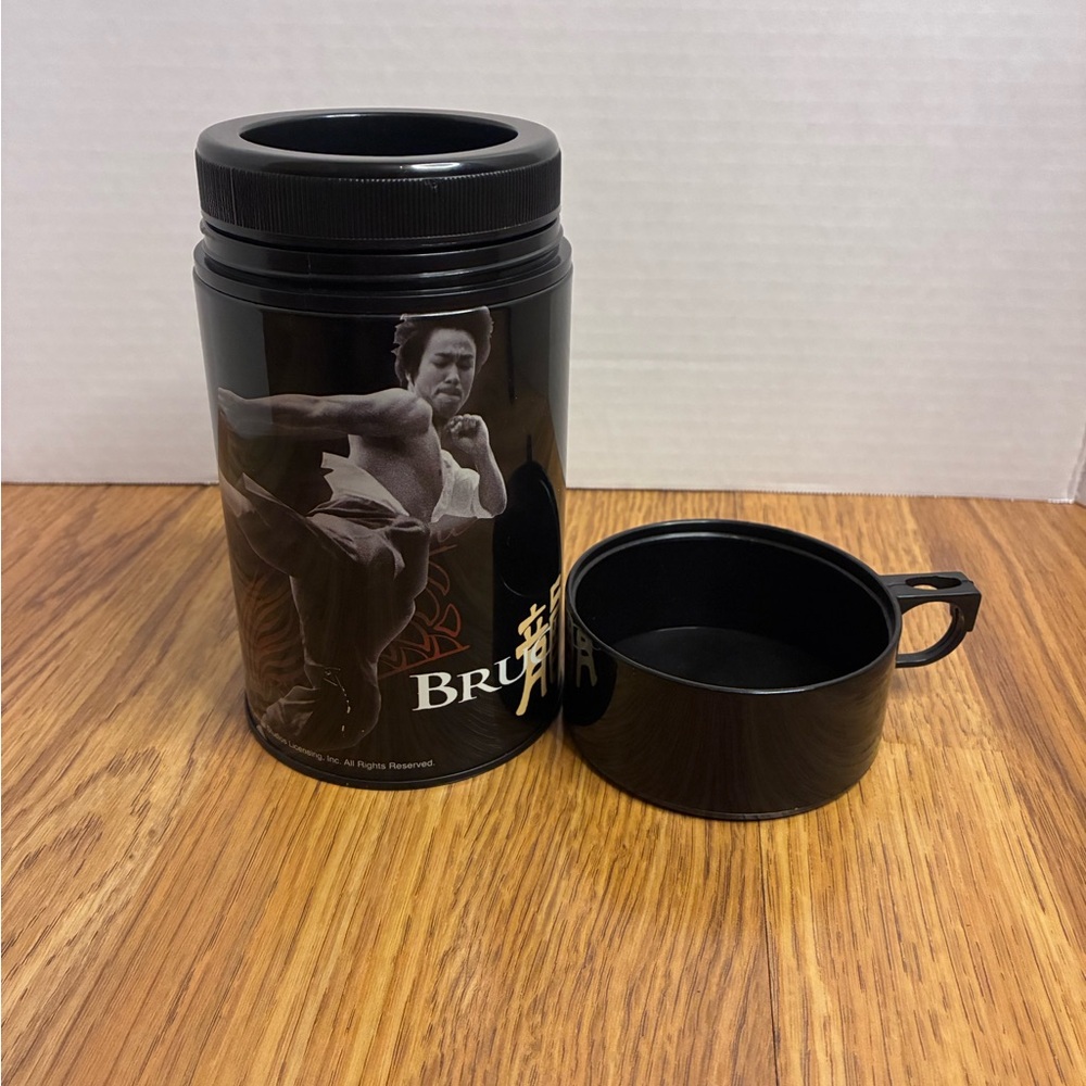 NECA Bruce Lee Thermos Black Limited Edition Collectible Cup Lunch Container